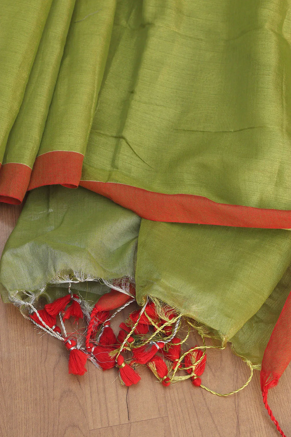 Green Bengal Plain Tissue Cotton Saree - Elegant and Stylish